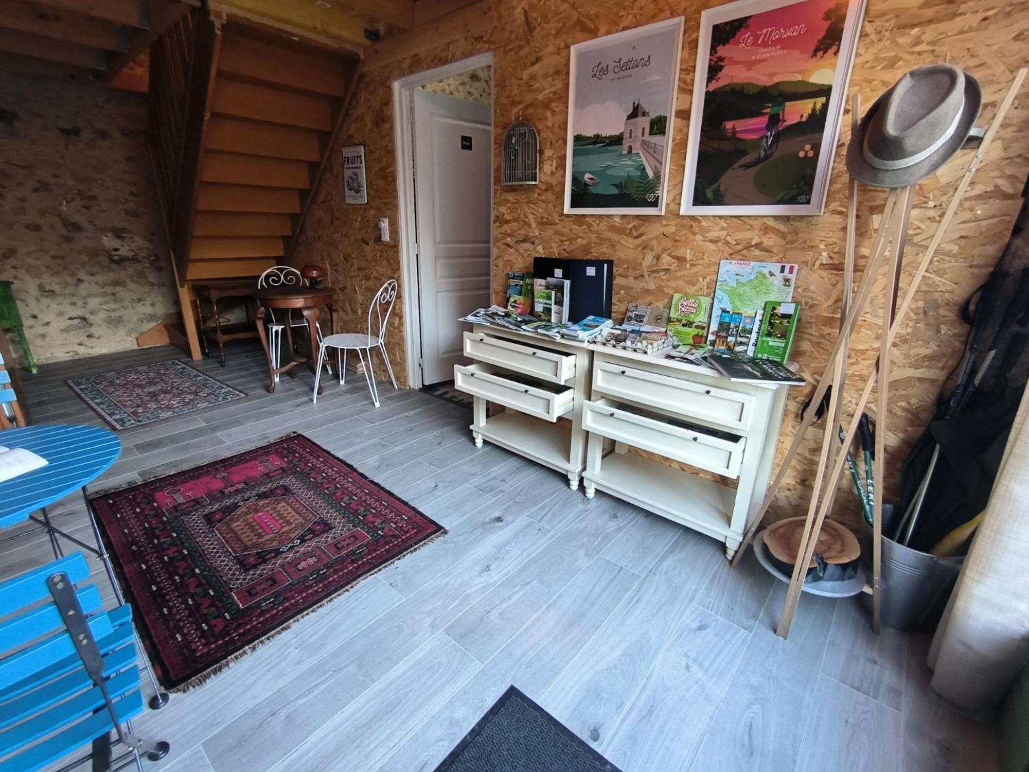 Chambres D'Hotes Montjouan Larochemillay Extérieur photo